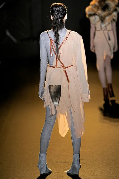 Look 46